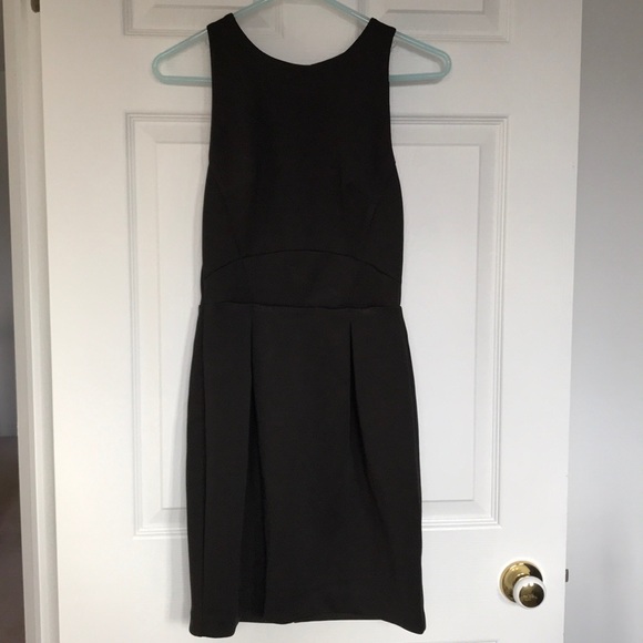 Black pleated skater dress - Picture 1 of 10